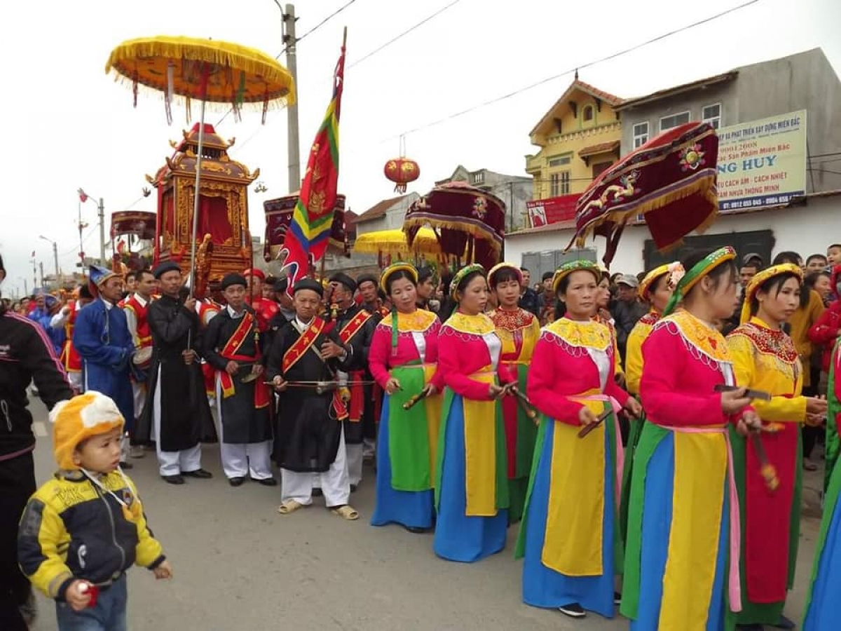 Hàng năm nhân dân Vĩnh Thịnh đều tổ chức lễ hội tưởng nhớ vị Thành hoàng làng      