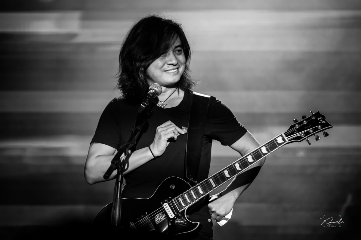 Guitarist Trần Tuấn Hùng: 
