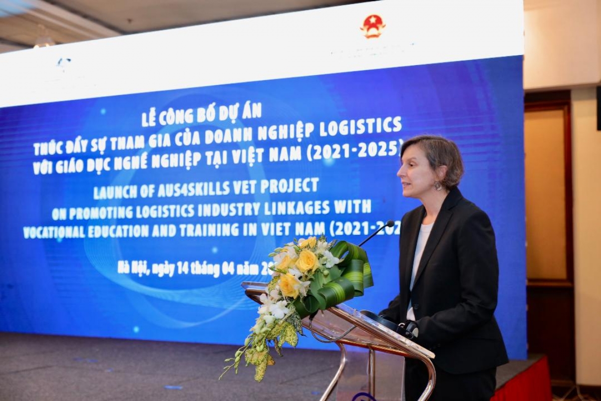 Bà Bridget Collier, Quyền Phó Đại sứ Australia tại Việt Nam 