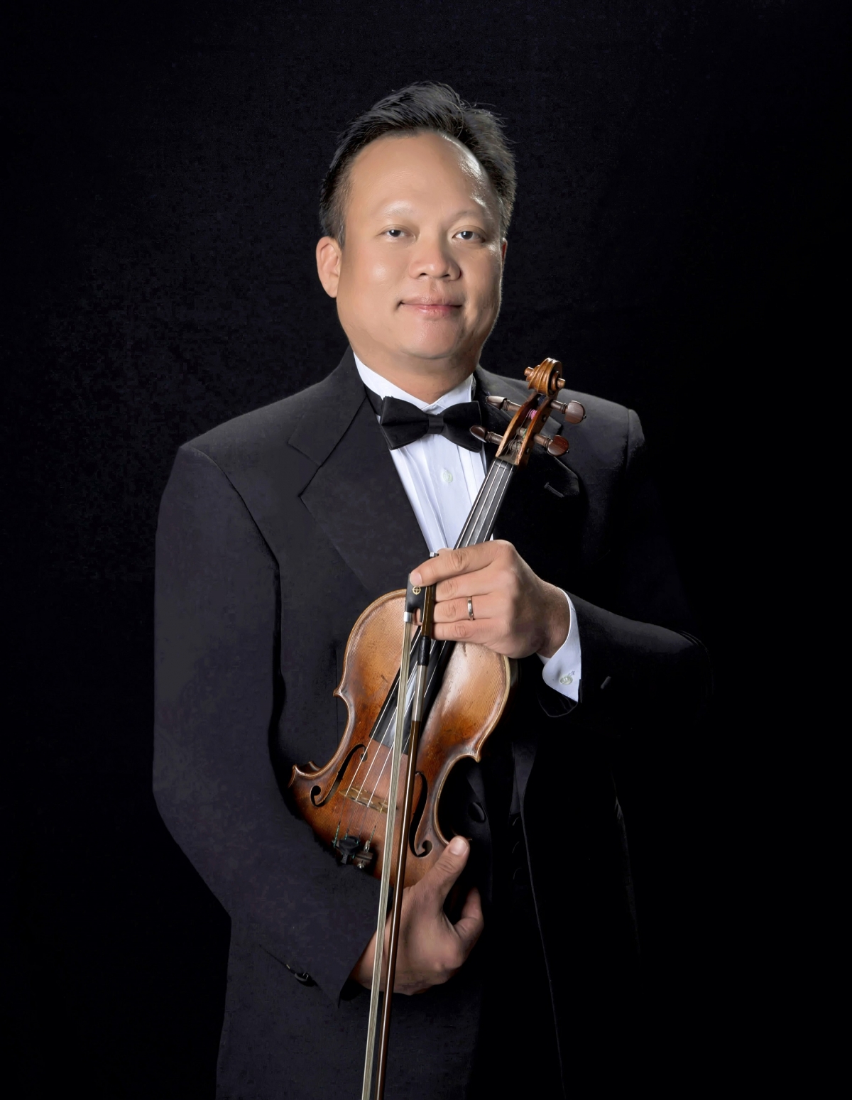 Chương Vũ - Nghệ sĩ violon người Mỹ gốc Việt 