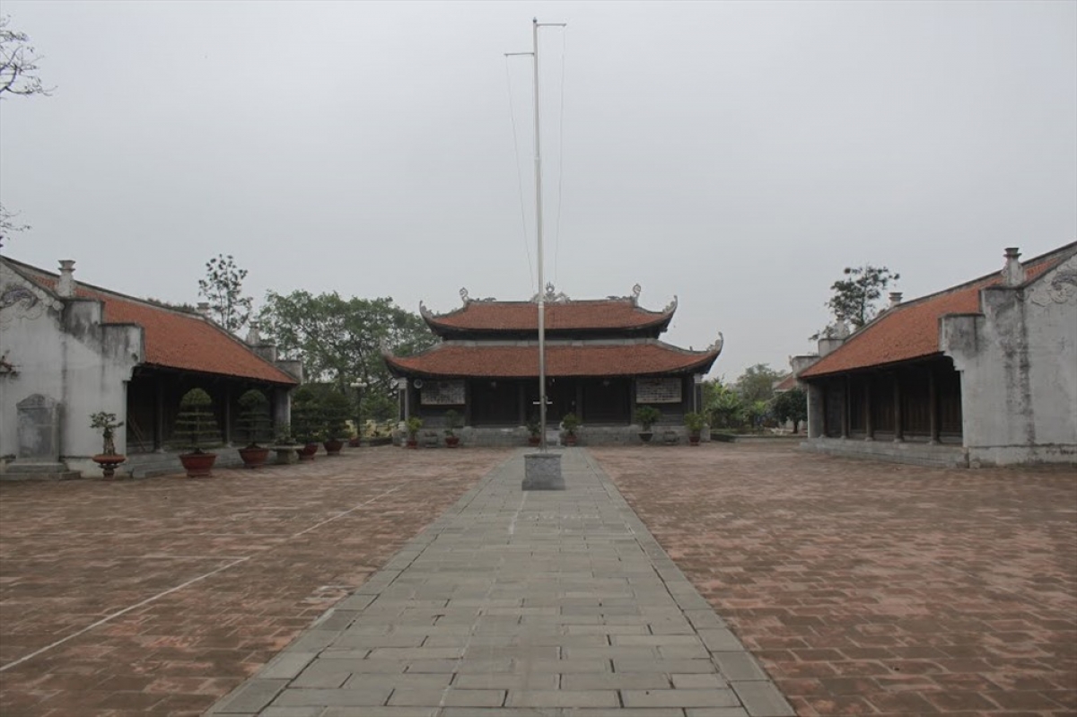 Đền thờ Nguyễn Công Trứ tại xã Quang Thiện, huyện Kim Sơn, tỉnh Ninh Bình