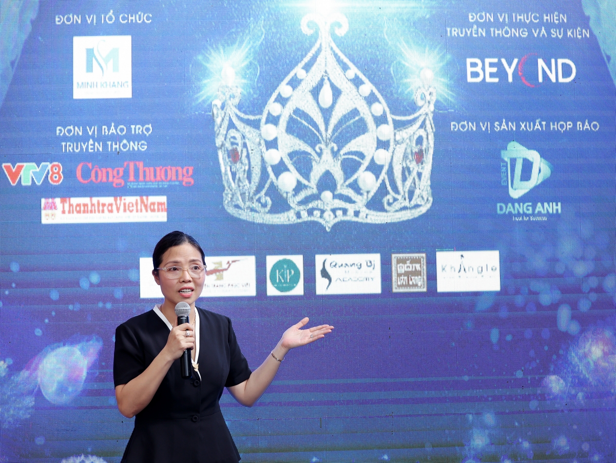 Bà Nguyễn Thị Thanh Thùy (nghệ danh Thùy Dương), Giám đốc công ty Minh Khang, Trưởng ban tổ chức cuộc thi Hoa hậu Hòa bình Việt Nam 2022 - Miss Peace Vietnam 2022