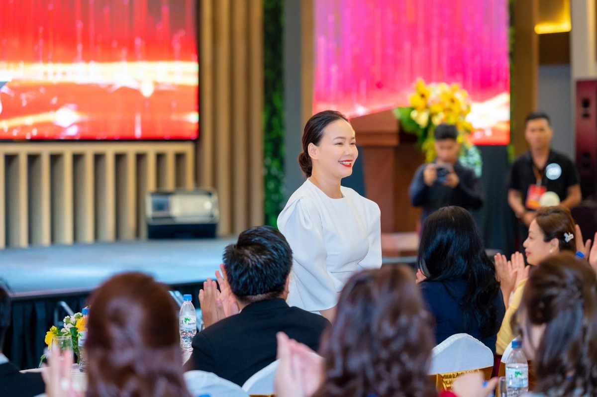 Chị Nguyễn Thị Như Ngọc, cố vấn trải nghiệm Khách hàng Clevai