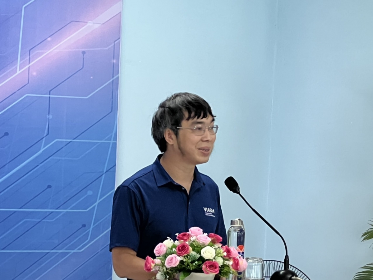 PGS.TS Lê Minh Hà - GĐ điều hành Viện NCCC về Toán phát biểu khai mạc