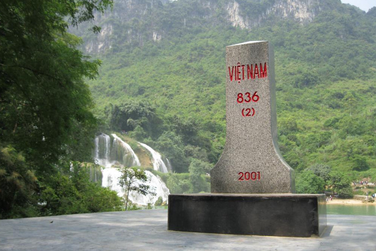 Cột mốc đôi 836(2)