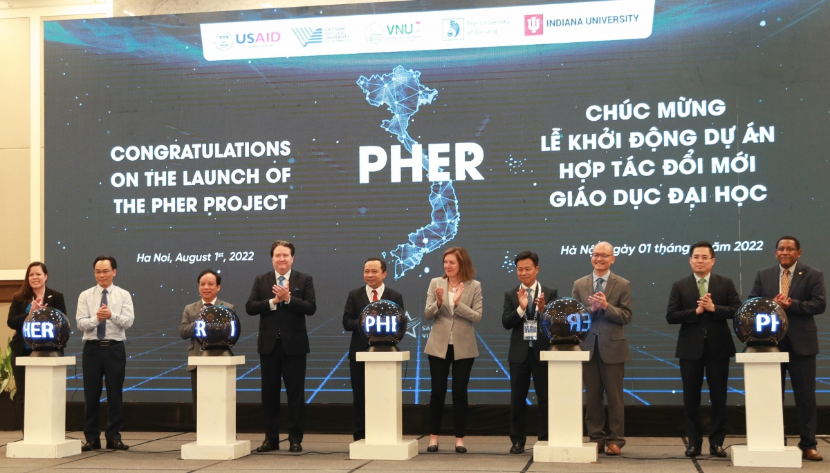 Đại biểu khởi động dự án Đổi mới Giáo dục Đại học (PHER)