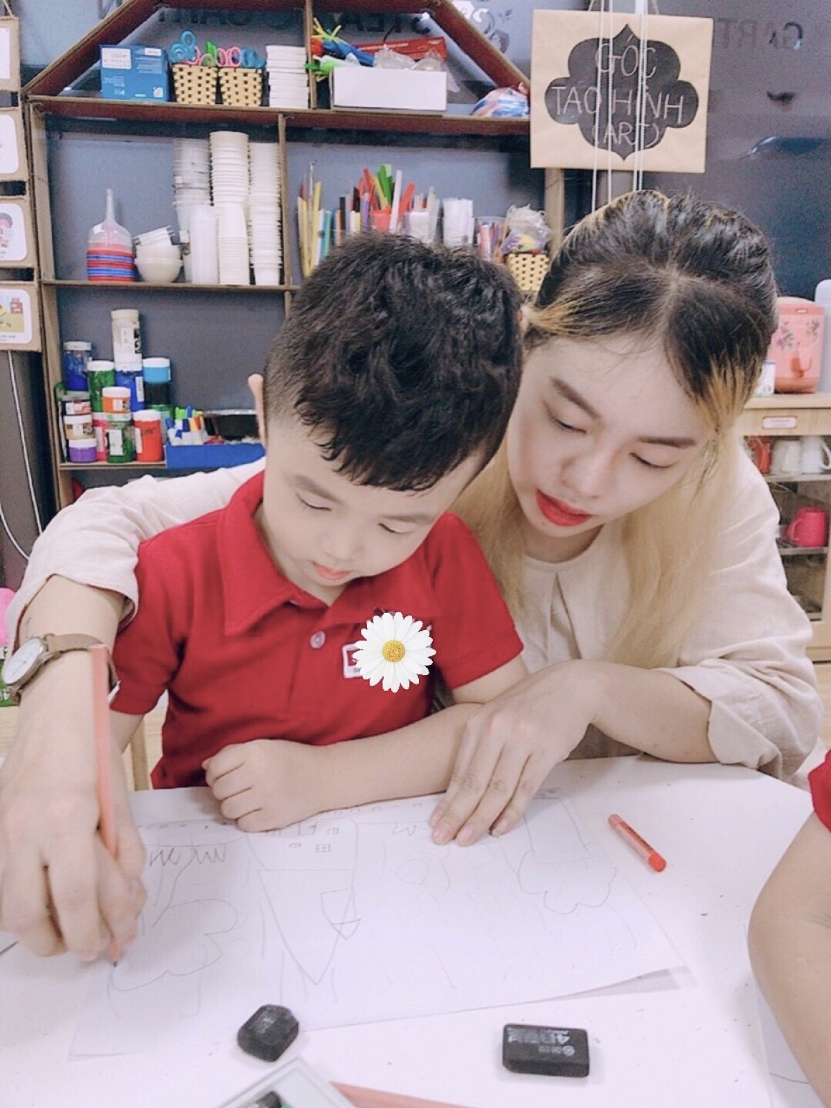Lớp học của họa sĩ trẻ Nguyễn Hoàng Oanh