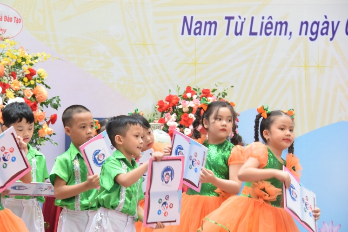 Học sinh trường tiểu học Đoàn Thị Điểm trong ngày Khai giảng