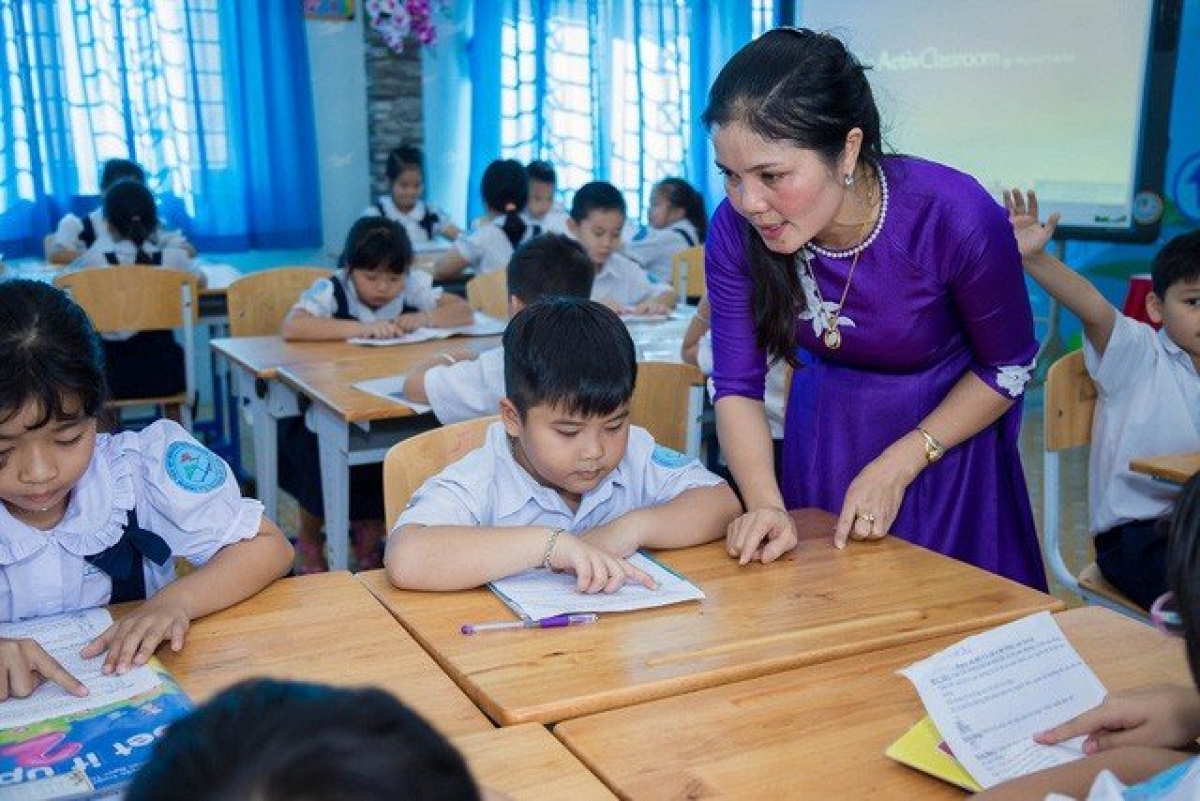 Thủ tướng yêu cầu yêu cầu Bộ GD-ĐT phối hợp với Bộ Nội có các giải pháp phù hợp khắc phục tình trạng thiếu giáo viên. (Ảnh minh họa)