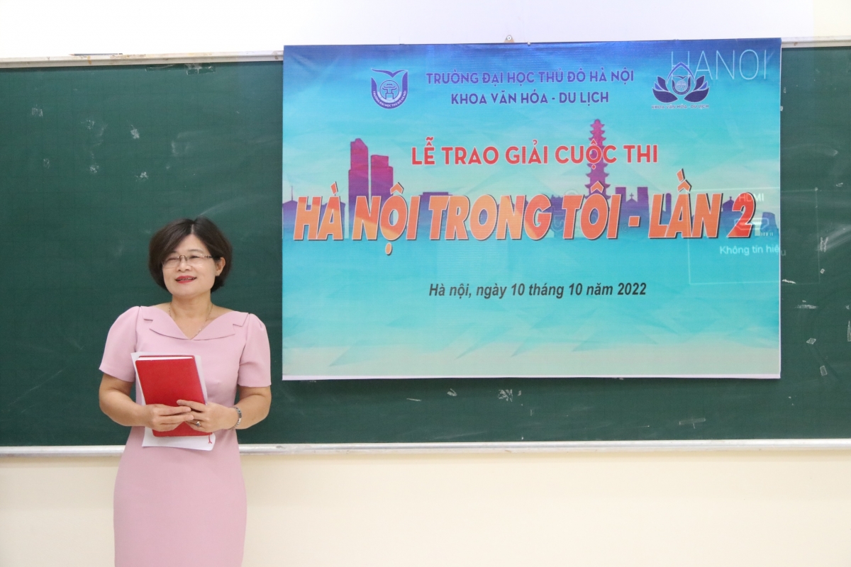 TS. Lê Thị Thu Hương, Trưởng Khoa Văn hóa- Du lịch chia sẻ những mong mỏi từ phía lãnh đạo khoa và Nhà trường trong việc tổ chức và duy trì cuộc thi 