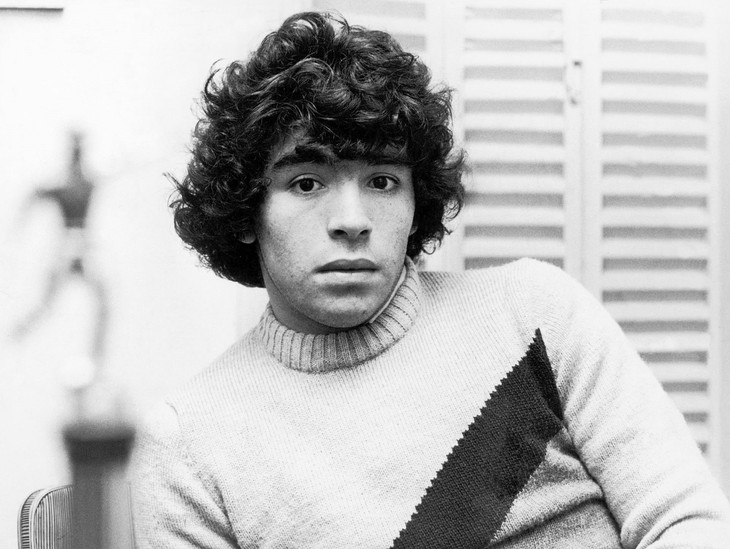 Sự nghiệp vinh quang của Diego Maradona qua ảnh - ảnh 2