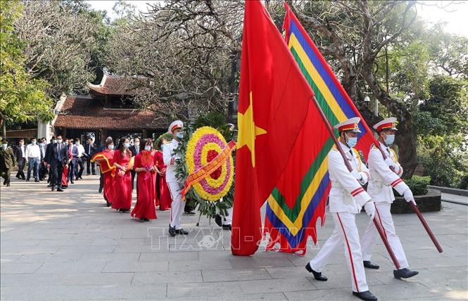 Thường trực Ban Bí thư Võ Văn Thưởng thăm, chúc Tết cán bộ, chiến sỹ Sư đoàn 9, Quân đoàn 4 - ảnh 1