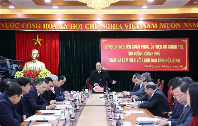 Thủ tướng Nguyễn Xuân Phúc: Hòa Bình cần khai thác tốt hơn nữa tiềm năng vị trí giáp ranh với Thủ đô Hà Nội trong phát t - ảnh 1