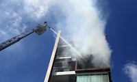 dập tắt đám cháy tại khách sạn 8 tầng ở trung tâm tp nha trang hình 3