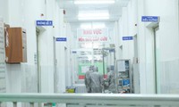 bố trí kíp nhân viên y tế riêng để điều trị người nhiễm virus corona hình 2