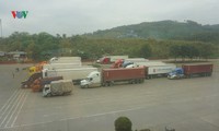dẹp bỏ nạn "cò mồi" thu tiền triệu xếp chỗ ở cửa khẩu lào cai hình 3