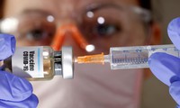 các nước chạy đua ký "hợp đồng đặt cọc" khiến vaccine covid-19 sốt giá hình 2