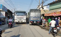 bình định: xe tải tông xe máy, một người tử vong hình 2