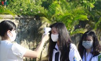 trò nhọc vì nắng nóng, giáo viên cũng vất vả gấp đôi hình 2
