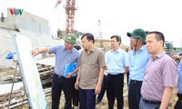 khô hạn khó đảm bảo nguồn nước tưới cho gần 50.000 ha lúa hè thu hình 2