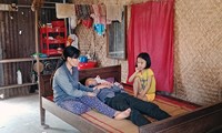 100 suất quà được trao tận tay trẻ em mắc bệnh ung thư và tim bẩm sinh hình 2