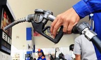 giá xăng tăng nhẹ trong ngày cuối năm hình 2