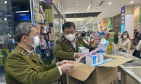 hà nội, kon tum: vẫn khan hiếm mặt hàng khẩu trang hình 3