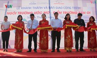 chi đoàn vov đông bắc thăm, tặng quà các gia đình làng chài khó khăn hình 4