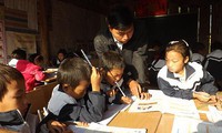 đừng để tục tết thầy thành "mua bằng", "bán điểm" hình 2