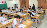 tuyển sinh lớp 10 ở hà nội: chỉ 62% học sinh có "vé" vào trường công hình 2