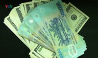 nhiều ngân hàng giảm giá mua usd hình 2