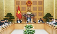 thủ tướng nguyễn xuân phúc yêu cầu không run sợ, không quá lo lắng nhưng không được chủ quan với covid-19 hình 2