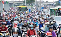 sửa cầu xóm bóng trên quốc lộ 1c, giao thông bị ùn tắc hình 3