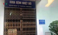 tìm 27 hành khách thương gia bay cùng chuyến với nữ bệnh nhân covid-19 hình 2