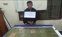 tây ninh: bắt hai đối tượng vượt biên và tàng trữ vũ khí trái phép hình 2