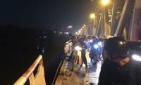 ô tô lao xuống sông hoài, 3 người trong một gia đình tử nạn hình 3