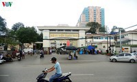 4 người ở quảng trị trở về từ bệnh viện bạch mai âm tính covid-19 hình 2