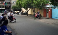 học sinh đi xe máy khi chưa đủ tuổi, không có bằng lái rất nguy hiểm hình 3