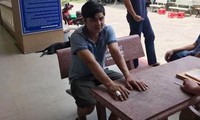 lái xe ô tô thẳng tay tát phụ nữ chở hai con nhỏ sau va chạm ở hà nội hình 3
