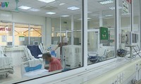 hà nội tạm dừng thăm, gửi quà người đang bị giam giữ hình 2