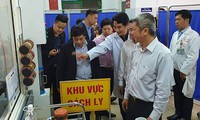 cách ly những người tiếp xúc gần, cùng chuyến bay với ca nhiễm thứ 17 hình 3