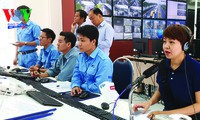 phó thủ tướng trương hòa bình thăm vov giao thông chiều 30 tết hình 6