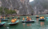 cứu kịp thời 3 du khách lọt vào ao xoáy trên biển vũng tàu hình 3