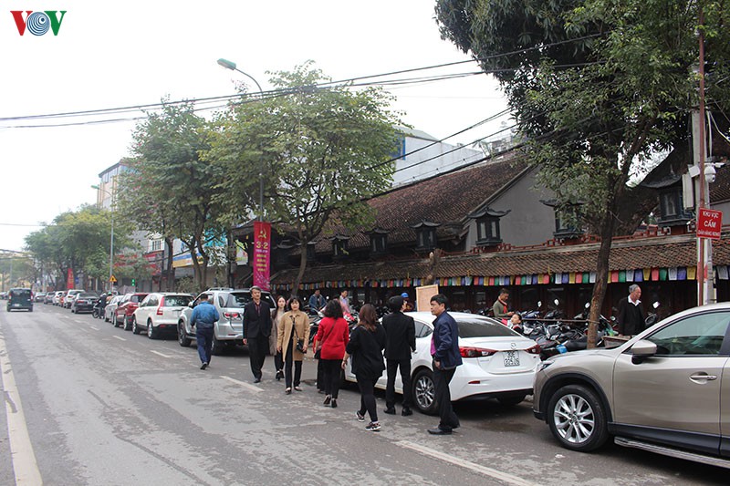 nguoi ha noi du xuan, le chua dau nam moi hinh 16