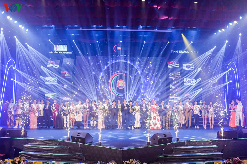 nhung hinh anh hau truong cuoc thi "tieng hat asean+3" nam 2019 hinh 17