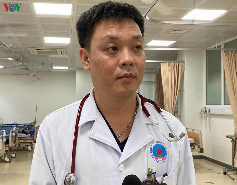 cha me co nen tu y mua thuoc dieu tri cum cho tre? hinh 3