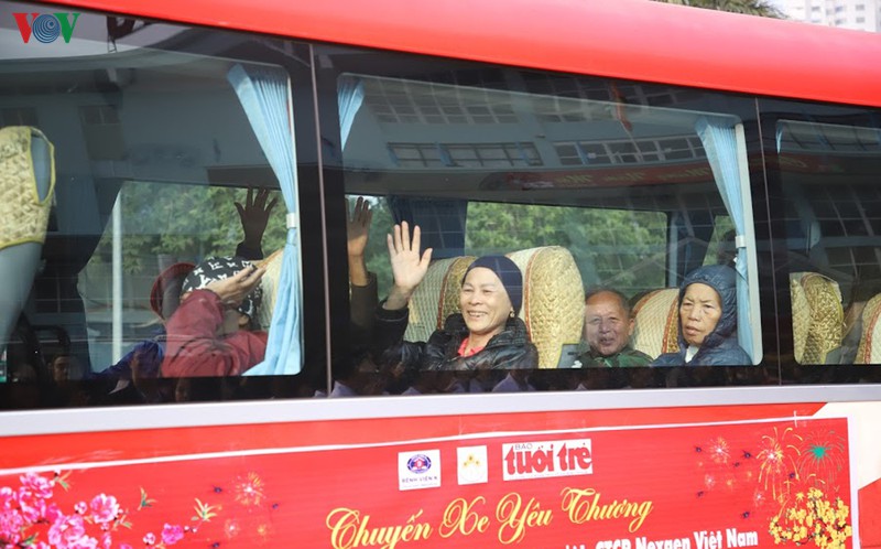 "chuyen xe yeu thuong" dua hon 300 benh nhan ung thu ve que an tet hinh 14