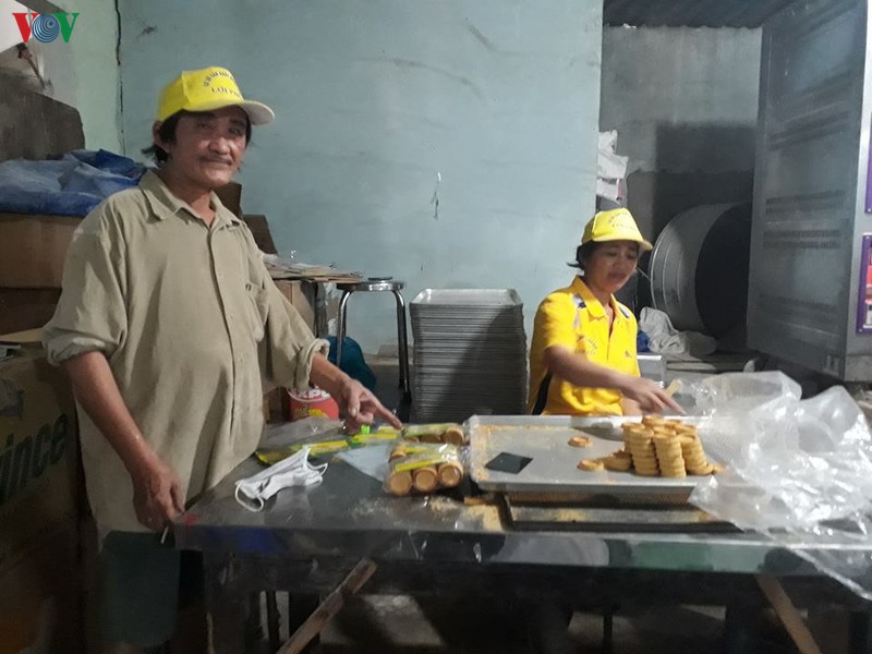 nghe lam banh truyen thong hai ra tien dip tet o quang nam hinh 4