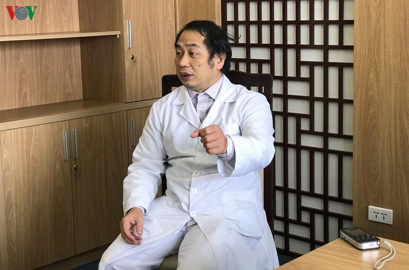 virus corona co bay tu do trong khong khi? hinh 1