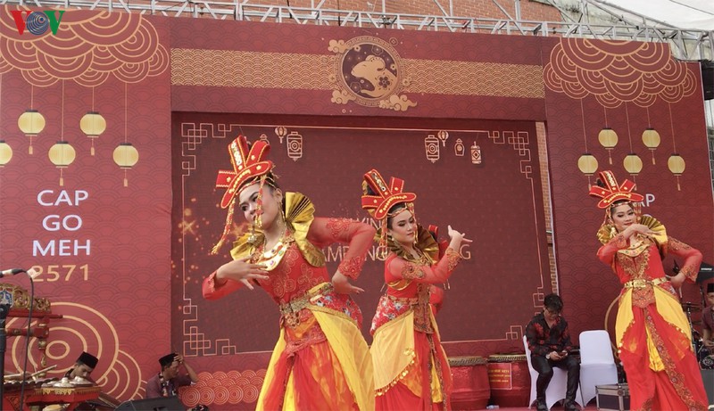 soi dong tet nguyen tieu tai khu pho nguoi hoa o jakarta hinh 1